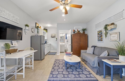 F. Q. Story House | The Hen House: Enchanted Casita Near Downtown Phoenix