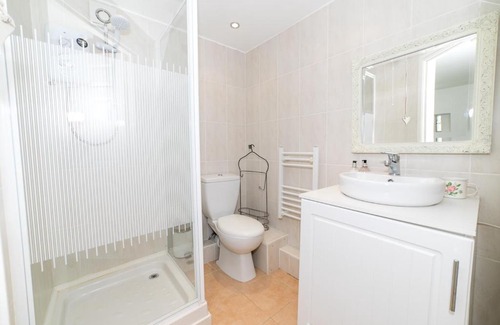 Ryton House | The Hen House