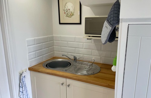Louth Cottage | THE HERB GARDEN, romantic, character holiday cottage in Louth