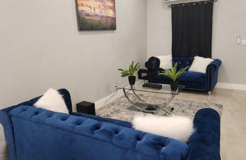 Nassau Apartment | The Hide Away