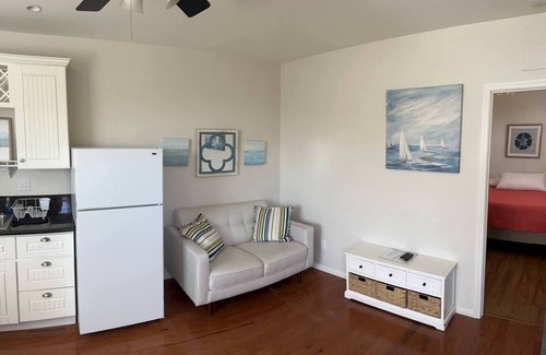 Morena Apartment | The Hideaway of Silver Terrace, located near Old Town, Sea World & Beaches.