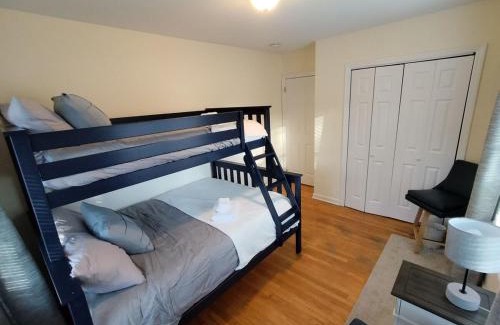 New Paltz House | The Higashi King bed mountain home in New Paltz