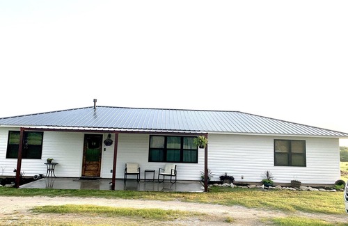 Sulphur House | The Highland Hideout- 2 Bed/2 Bath/Sleeps 5/Firepit