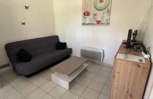 Saint-Chamarand House | The Hill at the Chalets House T2, N1
