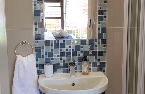 Beacon Bay House | The Hillcrest Guesthouse