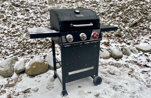 Williston South Ski Chalet | The HIllside Hideaway - See Stowe, Shop Williston, Dine Burlington! hot tub!