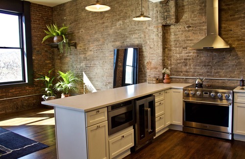 Wheeling Apartment | The Historic Berry Loft