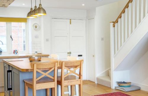 Emsworth House | The Hive