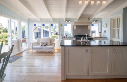 Brixton House | The Homestead: Scenic Rural Retreat