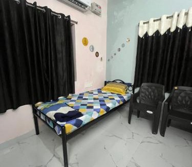 Bhubaneshwar Hostel | The Hood MOTEL
