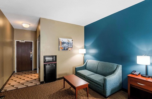 Saratoga Springs Hotel | The Hotel Saratoga, an Ascend Collection Hotel