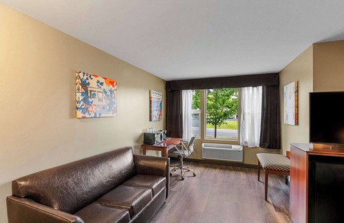 Saratoga Springs Hotel | The Hotel Saratoga, an Ascend Collection Hotel