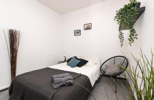 Old Town Hostel | The house black