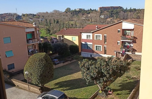 Zona XXXIII Acilia Sud Apartment | The house in the village.