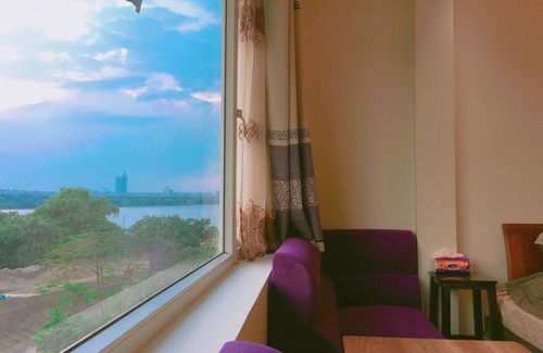 Long Bien House | The house is by river, great view, and only 1.8km to the old quarter center!