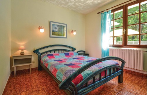Garrosse House | The house is modern, detached and located in a fenced garden.