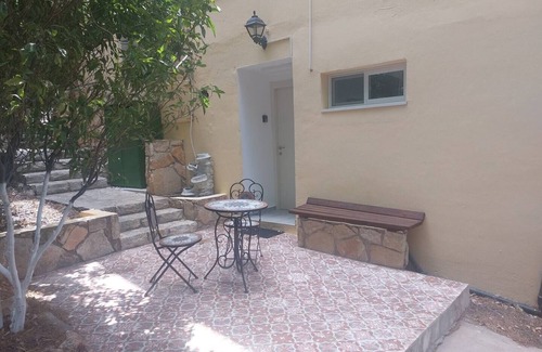 Misgav Apartment | The house next to the orchard apartment for a couple