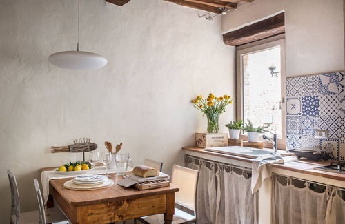 Castelnuovo dell'Abate House | The House of Alice, charm and relaxation