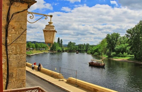La Roque-Gageac Cottage | The House of Gabarrier with stunning views of the Dordogne