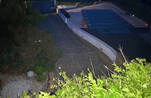 Abbans-Dessous Villa | The house on the hill