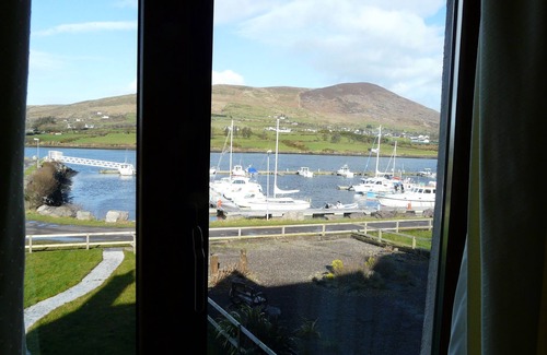 Cahirciveen House | The House On The Marina quiet location stunning views of the Wild Atlantic Way.