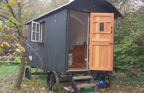 Godshill House | The Hut
