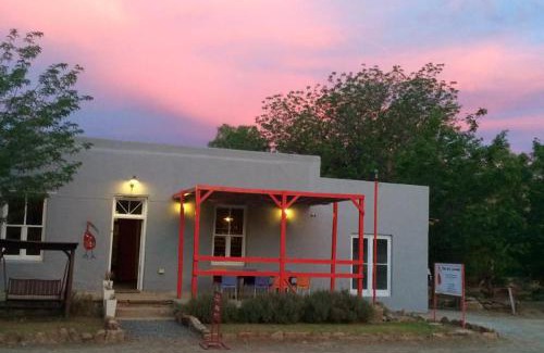 Nieu-Bethesda House | The Ibis Lounge