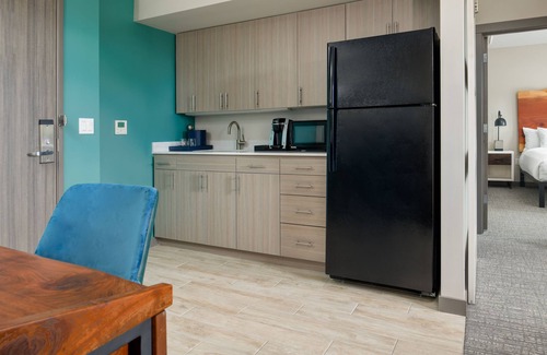 Independence Hotel | The Independence