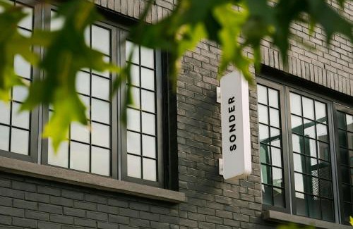 Gowanus Hotel | The Industrialist Hotel Gowanus Brooklyn, Sonder by Marriott Bonvoy