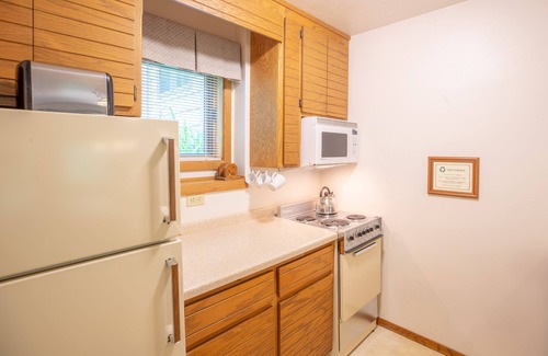 Sister Bay Cabin | The Inn at Little Sister Hill
