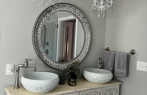 Jefferson Bed & Breakfast | The Inn Crowd Bed and Breakfast