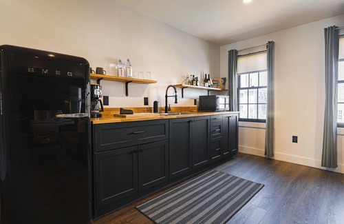Portsmouth Apartment | THE INN Downtown - Superior King Studio Apartment