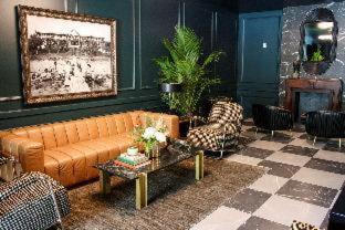 Spirit Lake Hotel | The Inn Hotel Lake Okoboji, an Ascend Collection Hotel