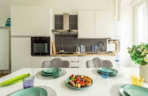 San Fermo della Battaglia Apartment | The Castle - One Bedroom Apartment, Sleeps 4