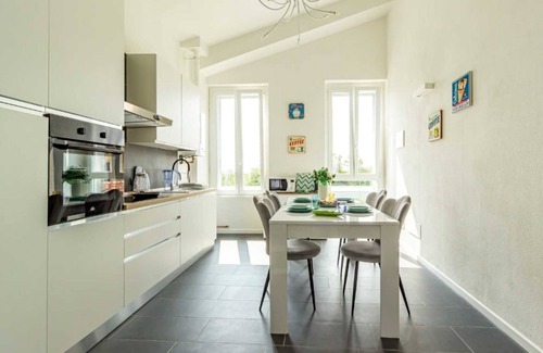 San Fermo della Battaglia Apartment | The Castle - One Bedroom Apartment, Sleeps 4