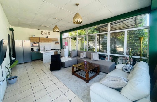 San Salvador House | The Jaguar House-Huge Stunning Home In Upscale Escalon with Volcano View
