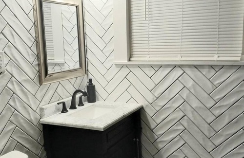 East of Broadway Apartment | The Jasmine On Main