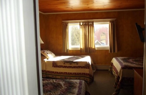 Jay Hotel | The Jay Village Inn