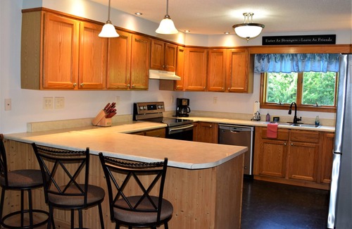 Whitefield House | The Jefferson Road House- A comfortable home in the White Mountains!