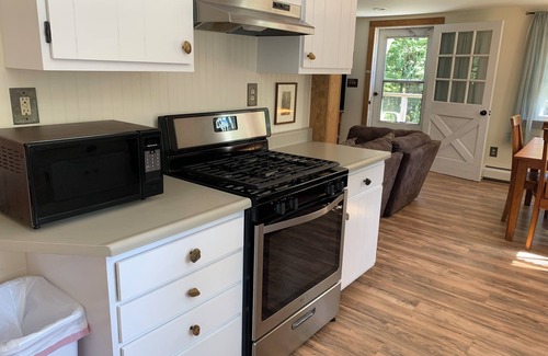 Guilford House | The Jelly Mill-A Peaceful River Retreat