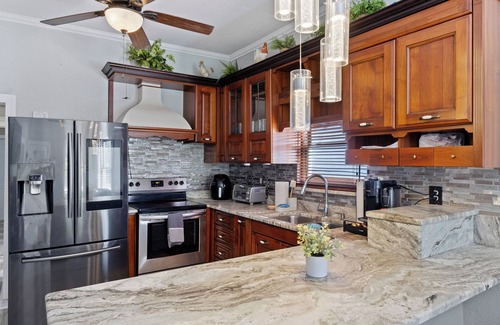 East Ybor House | The Jewel of Ybor, a 3 Bedroom Bungalow