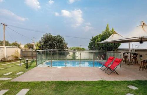 Hosur Villa | The JhilMil Paradise 6 BHK Villa 3 Pvt Pool Pvt lawn