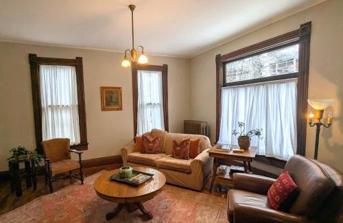 Hannibal House | The John Sydney House