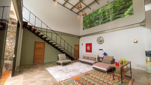 Senggigi Villa | The Jungle Villa, Lombok