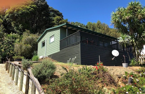 Kawhia House | The Kakariki Cottage - Experience all that Aotea has to offer