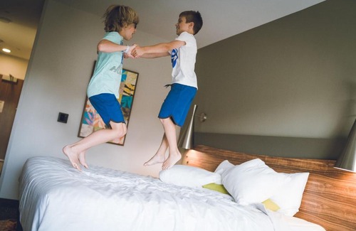 Monticello Hotel | The Kartrite Resort and Indoor Waterpark