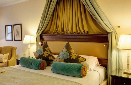 Newbridge Hotel | The Keadeen Hotel