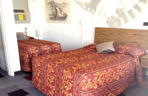 Sidney Hotel | The King's Inn