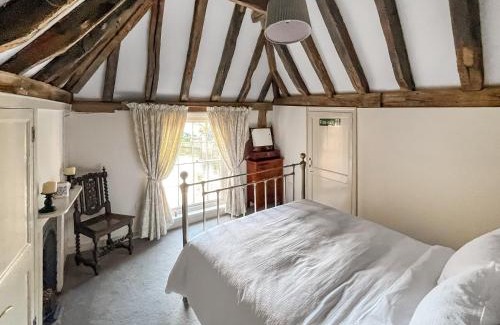 Canterbury Apartment | The Knights Apartment, Eastbridge Hospital
