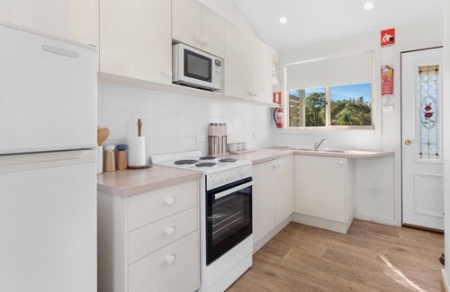 Lovedale Cottage | The Kookaburra Cottage